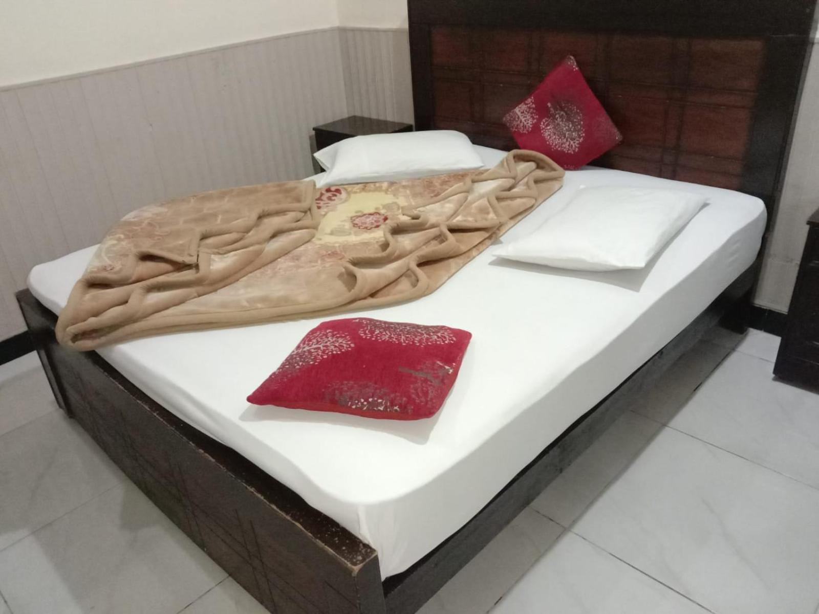 Hotel Khursheed Palace Rawalpindi Dış mekan fotoğraf